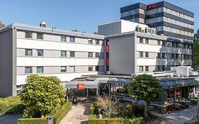 Ibis Tilburg